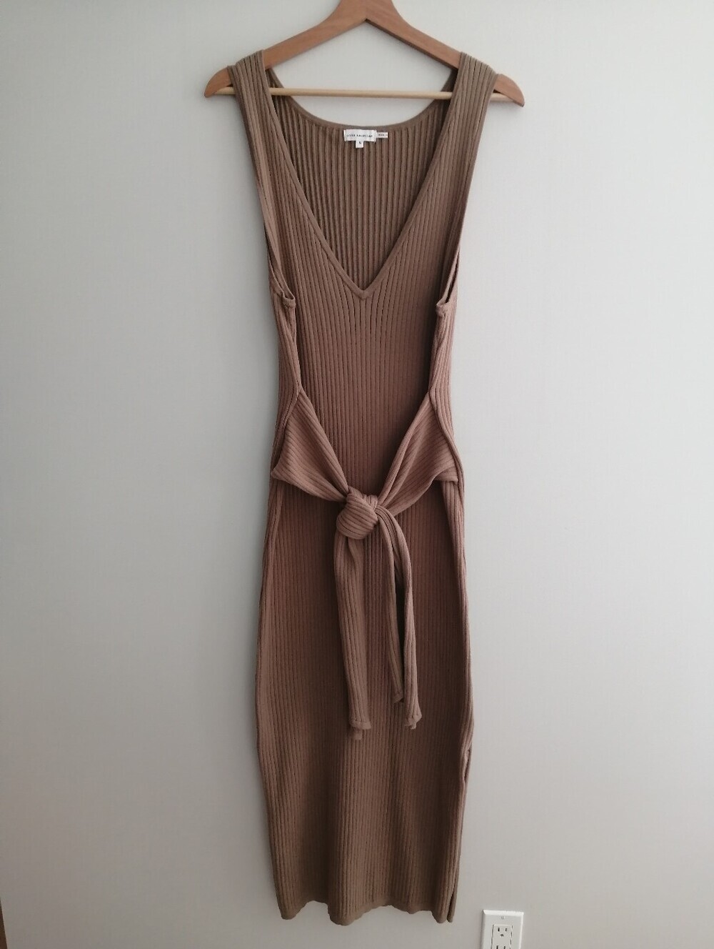 Good American Plus Size Rib Knit Bodycon Tie Waist Midi Dress Size 5 (XXL) - Picture 2 of 16
